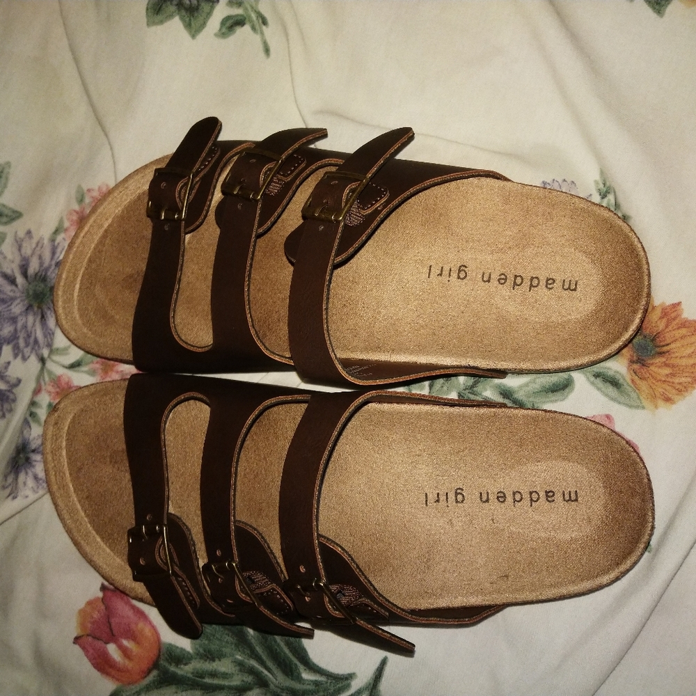 Steve Madden sandals Brand New!!